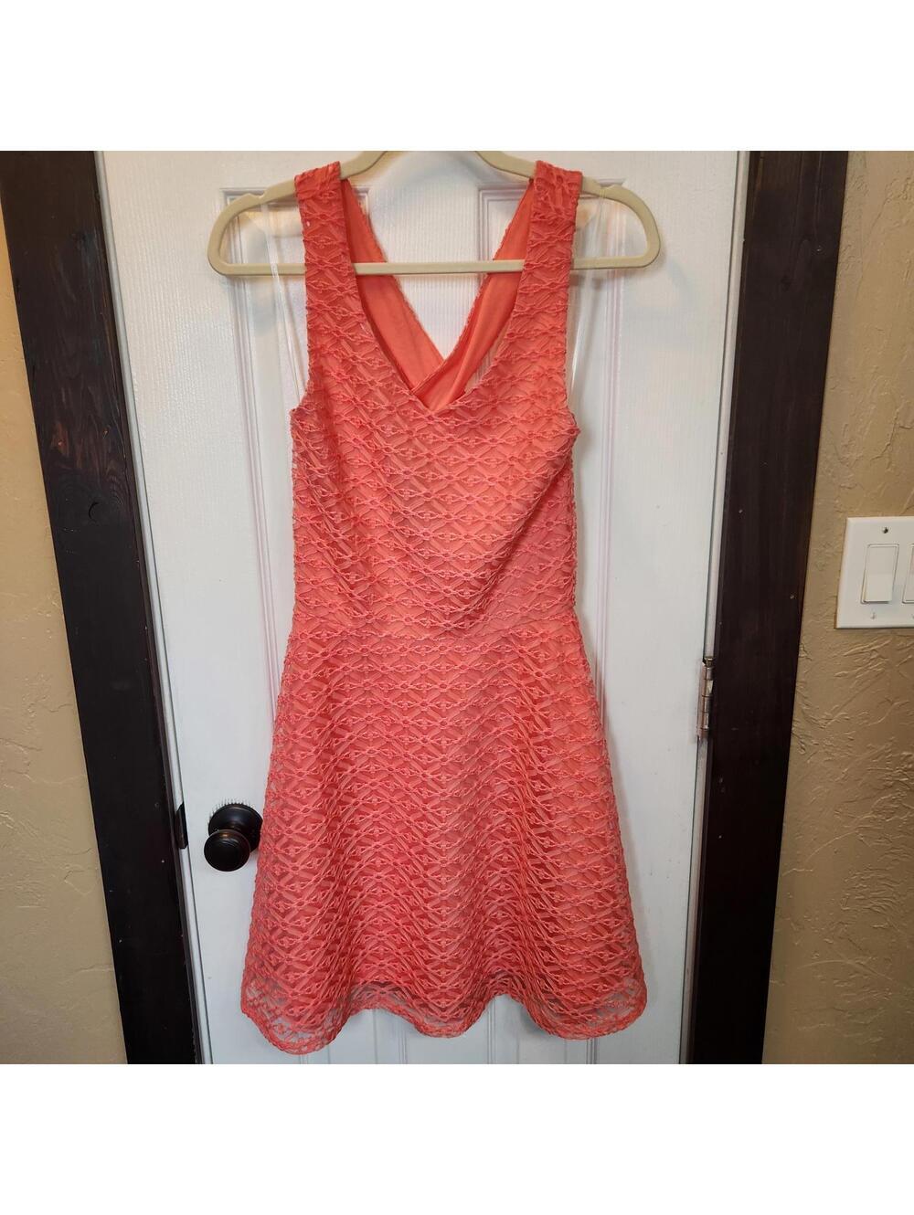 SOCIALITE Women's Coral Lace Dress - Size XS - Picture 1 of 7